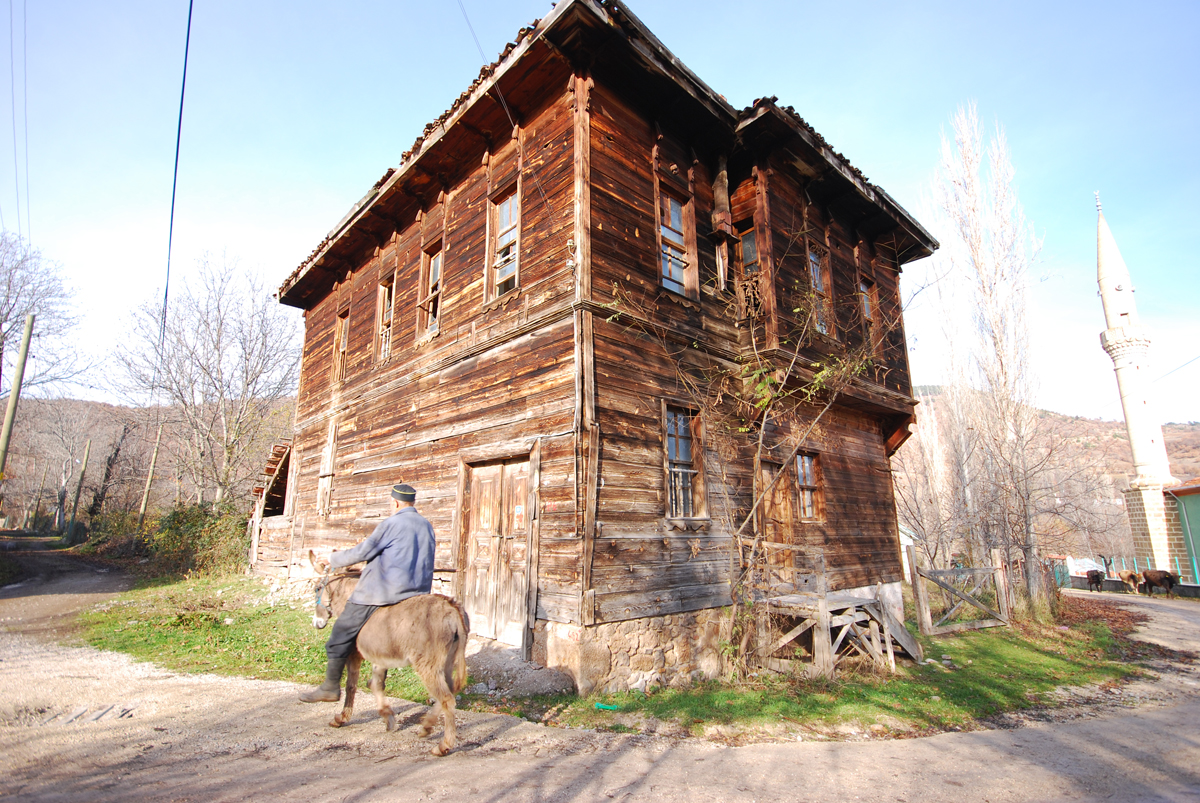 Hamzalar köyü eski okul